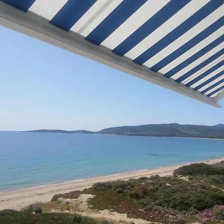 Merveilleux, Sur La Et Accès Direct à La Appartement Olmeto (Corsica)