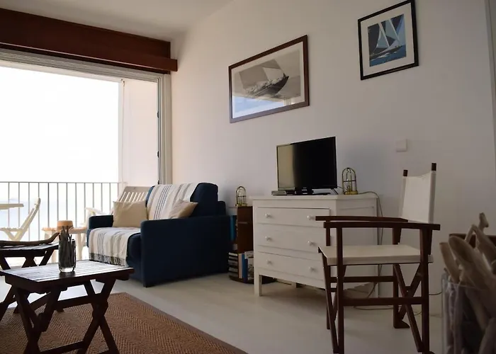 Merveilleux, Sur La Et Accès Direct à La Appartement
