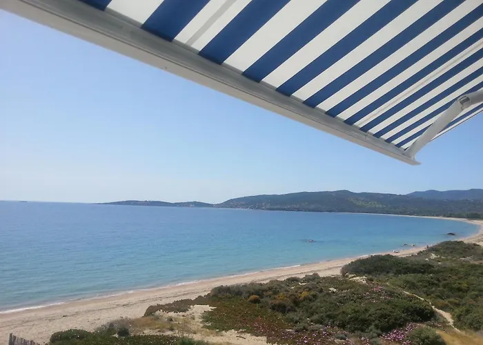 Merveilleux, Sur La Et Accès Direct à La Appartement Olmeto (Corsica)